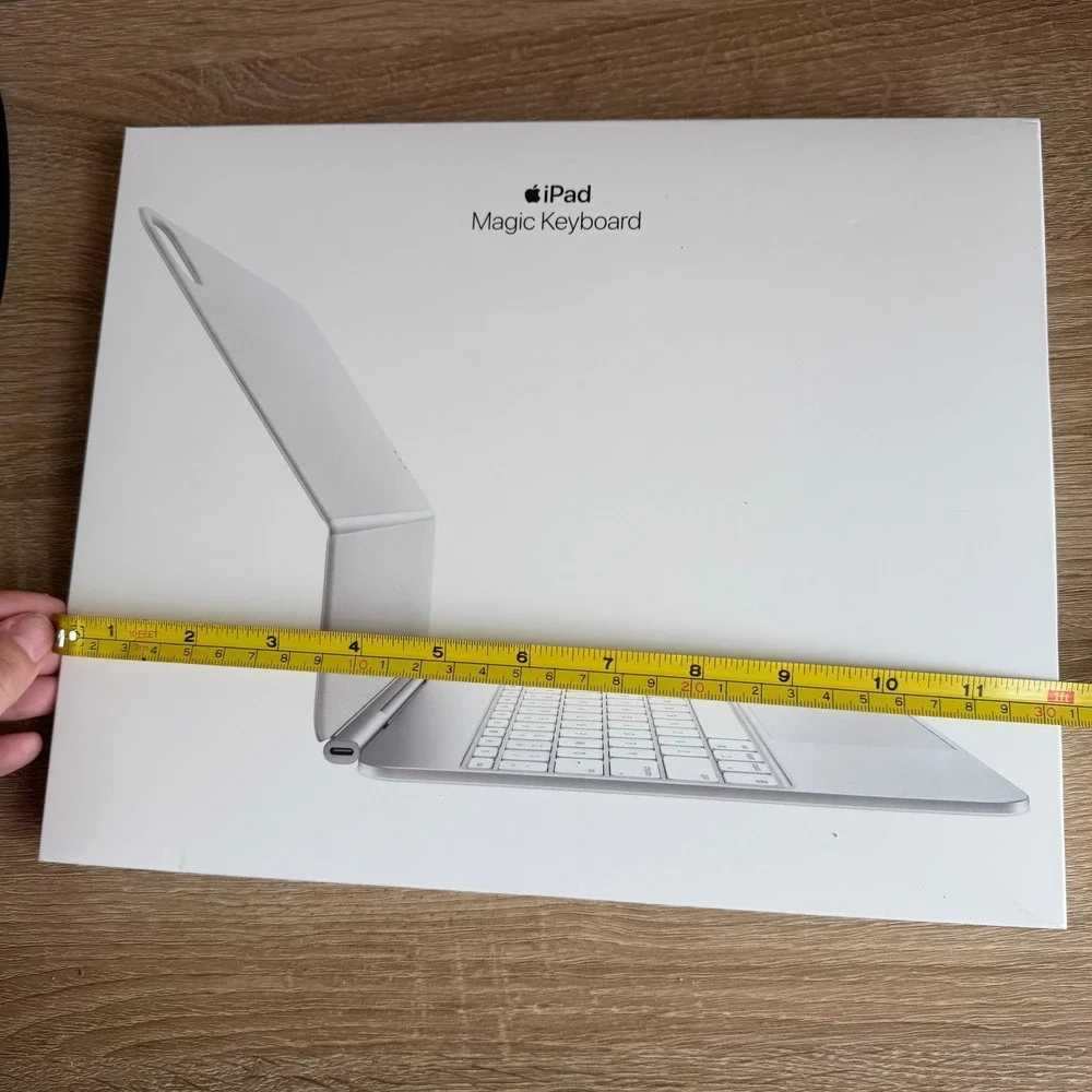 Apple iPad Magic Keyboard for iPad Pro 13-inch M4 White MWR43LL/A BOX ONLY EMPTY